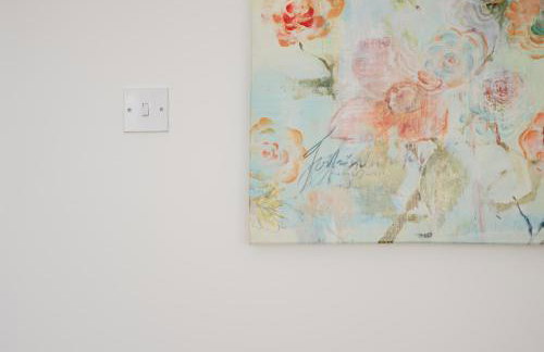 Corner House - Bright 2 Bed in Cheltenham - Photo 109