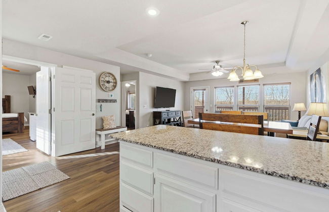 Oak Lane Escape - Branson - Resort Condo on Golf Course w/ Endless Amenities - Foto 22