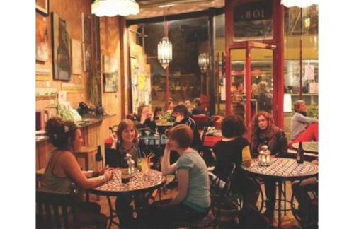 Bright, book-filled flat in artsy Stokes Croft - Foto 11