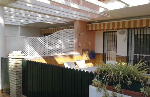 Primera línea de playa casita adosada - Foto 1