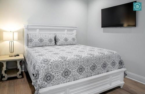 R3 at Inlet Beach with Pool Access and EV Connector - Walk to Beach - Photo 26