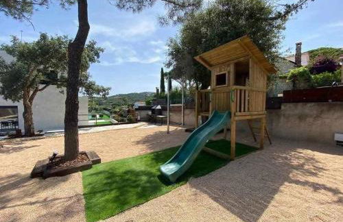 Naramia Sagaro Villa - with Pool-garden-10 Pax - Foto 4