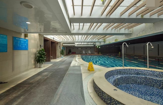 Chengdu Skyline International Apartment - Photo 31