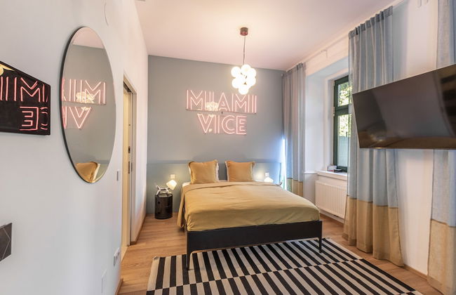 Sissi West - Foto 16