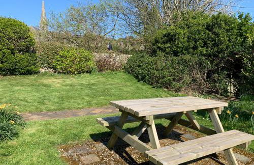 The Front Wing - Pen y Graig farmhouse, Church Bay, sea views near beach No Pets - Foto 14