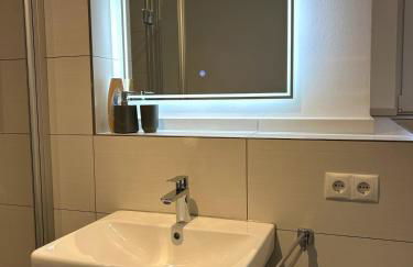 Nur 9 Min zu Fuß ins Zentrum I Balkon I Netflix - Foto 3