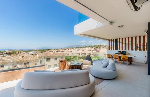 Villa Vida - Luxury Panorama Seaview Penthouse in Organic-Boho Design with Pool, Gym, Spa - Photo 4