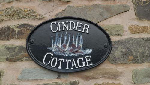 Cinder Cottage - Photo 2