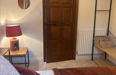 Courtyard House- Luxury Holiday House with floodlit Tennis court - Foto 45