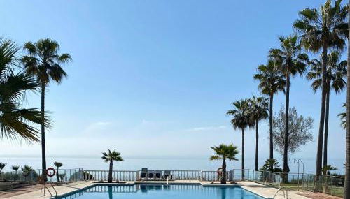 Frontline Beach Apartment, La Perla de la Bahia, Bahia de Casares - Estepona - Photo 3