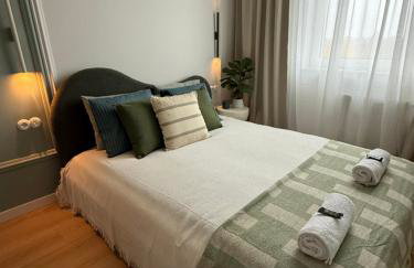 4 Seasons Apart - Foto 1