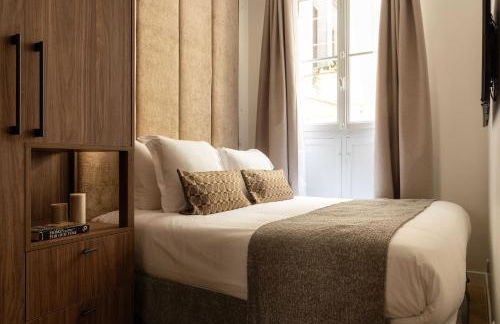 Elegant apartment - 2BR- 6P- Gare Saint Lazare - Foto 17