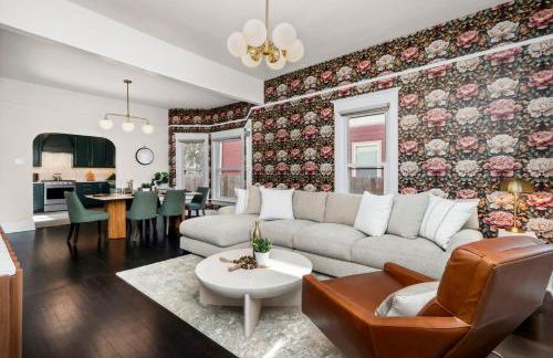 The Wild Peony Walk to Old Town FC and CSU Campus - Foto 1