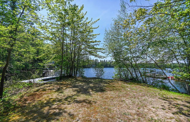 Cottage by the Pond The Perfect Cozy Escape! - Photo 13