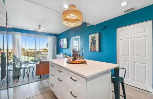 Fabulous Golf and Marina Community Condo - Photo 9