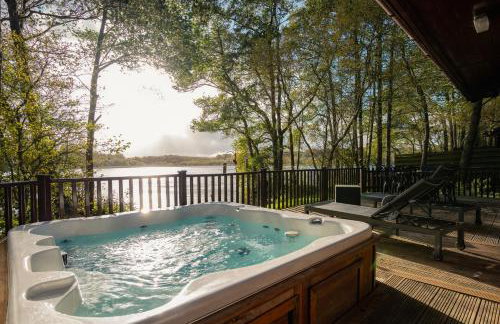Heron Lodge with Hot-tub - Foto 1