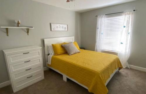 Cozy spacious house, pool heater, spa, firepit - Foto 12