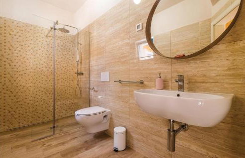 Nine-Bedroom Holiday Home In Bokordici - Foto 43