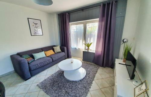 Idéalement situé, spacieux et agréable, parking gratuit et classé 3 étoiles - Foto 1