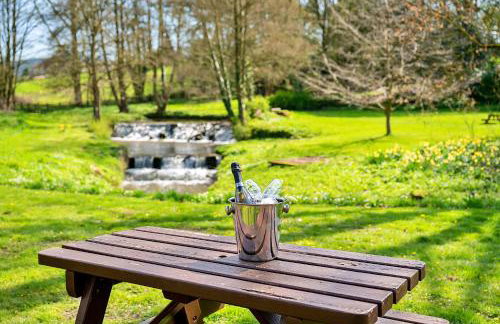 Finest Retreats - Ryedale Hall Cottage - Photo 11