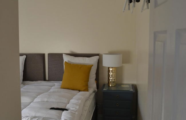 Frinton Escapes - The Cottage - Photo 11