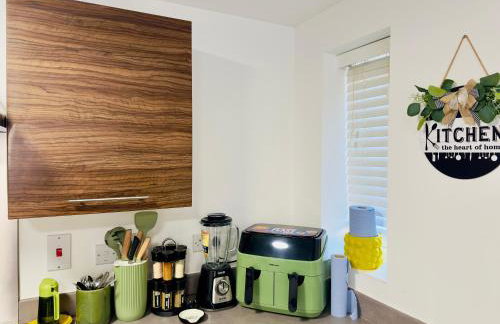 Entire 3-Bed Home, 5 mins to City Centre, Sleeps 6, 2 Free Parking - Foto 8