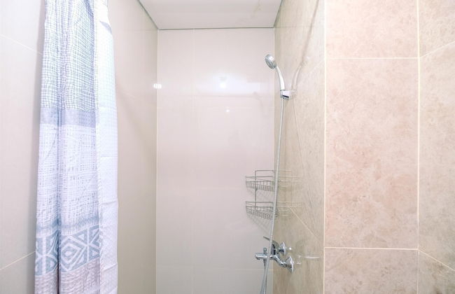 Minimalist And Cozy Studio (No Kitchen) Transpark Cibubur Apartment - Photo 15