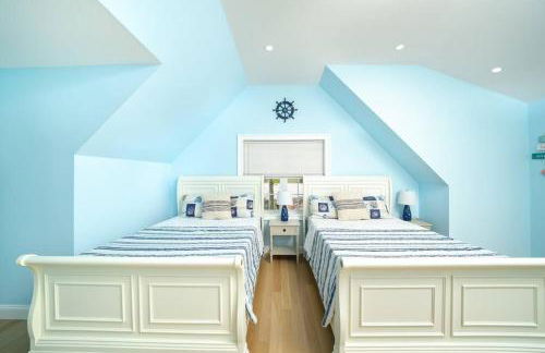 40 - 4BR Lakeview - Lakeside retreat near GJK View - Foto 16