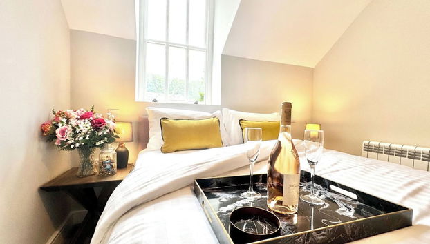 Apartment - Sleeps 2 - Pet Friendly - Parking - Foto 2, Imagen principal