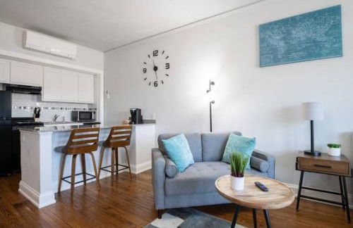 CITY VIBES - Modern Suite in the heart of Downtown - Foto 6