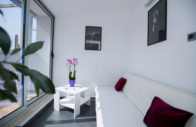 Apartment Four tower - Photo 40