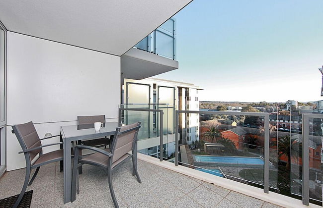 Accommodate Canberra - The Avenue - Photo 17