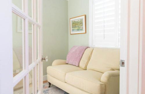 NEW Hugh St Hideaway with Pool - Photo 15