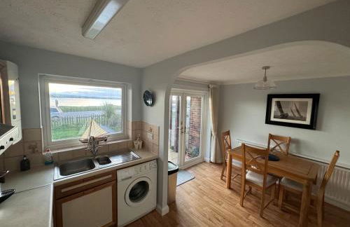 Poole Harbour View - Photo 37