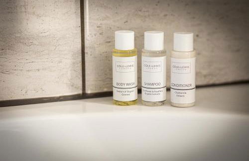 Westmorland House - Photo 6