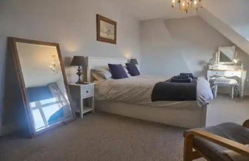 Large character home, hot tub, beach 5 min walk - Foto 12