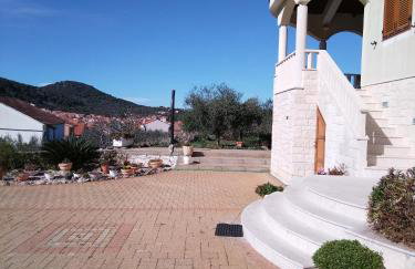 Roko Opaćac Veli IŽ,otok Iž - Foto 41