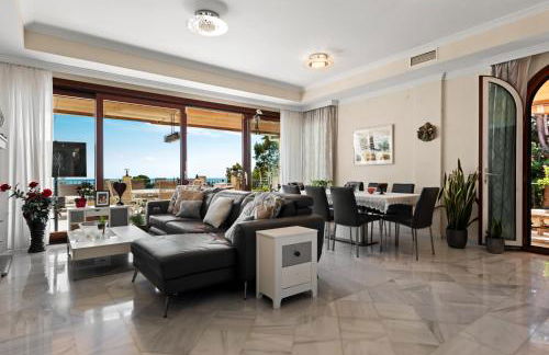 Infinity pool mansion by Costarentals - Ref 85 - Photo 33