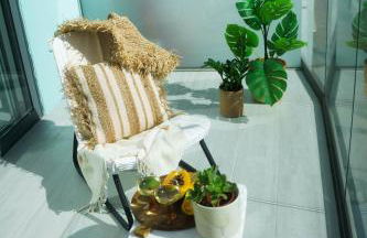 Emerald Suite Plaza - Photo 3