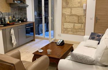appartement cosy avec climatisation et patio centre historique de Bordeaux - Foto 1