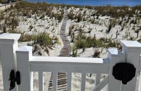 Single Family Ocean Front Wifi Washer & Dryer Rooftop Deck Master Suite With Fireplace Large Brant Beach Ocean Front Home Withmagnificent Views - Foto 10