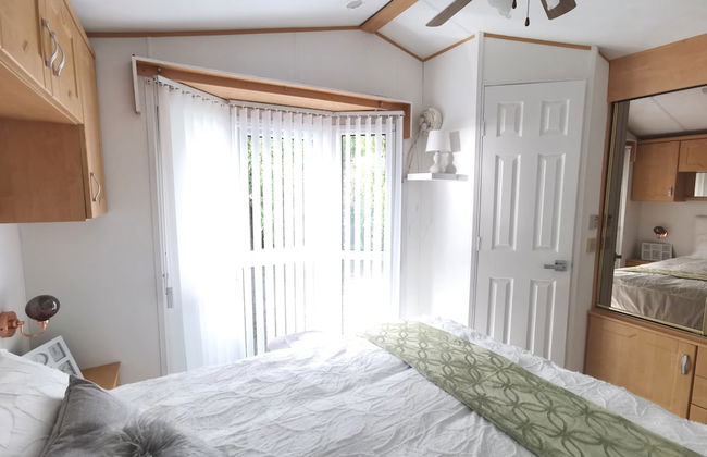 Lakes and Woodlands Overstone Holiday Park - Foto 3