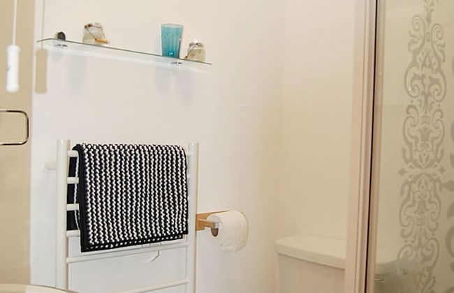 CLOCK TOWER APARTMENTS - Photo 31