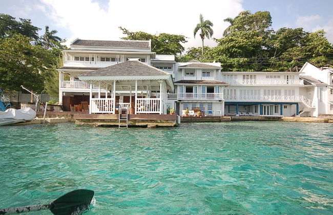 San Bar 6BR by Jamaican Treasures - Foto 43