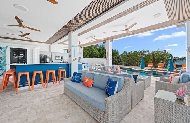 Luxury Seaside Escape Pool Dock Scenic Views - Foto 55