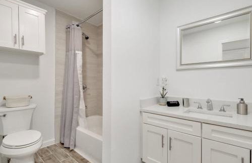 Remodeled 3 bedroom with central location Carrollton - Foto 16