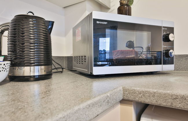 2 Bed Flat with Parking Near Waterfront - Foto 22