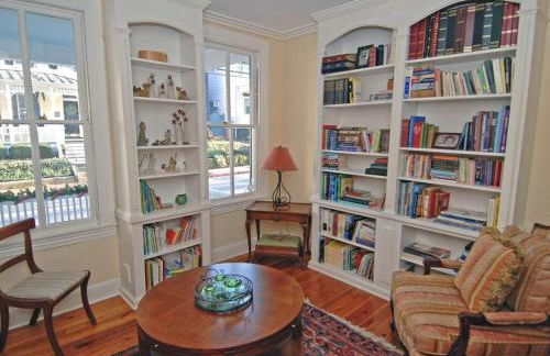 1879 Downtown Annapolis Home with Koi Ponds and Gardens - Foto 18