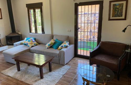 Dos chalets + 3 salones + calefacción + chimeneas (máx 21 personas) - Foto 29