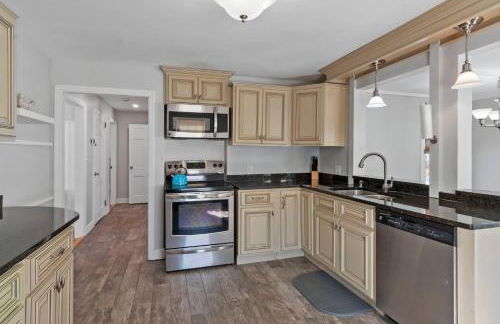 Charming Family Retreat MA, NH - Foto 4